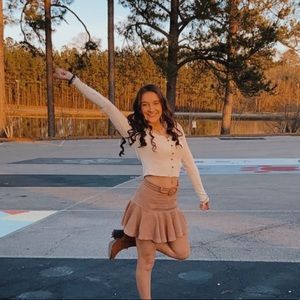 Meet your Posher, Bella